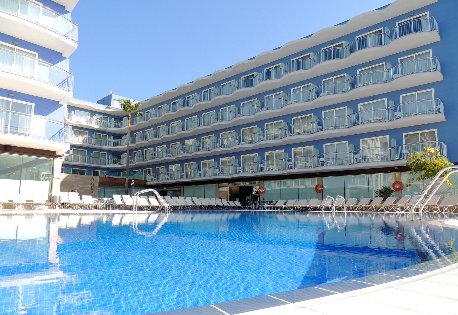 Pool - Hotel in Salou - Cambrils - Augustus Hotel