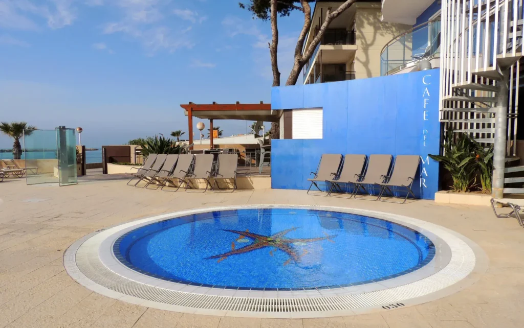 Augustus piscina Café del mar